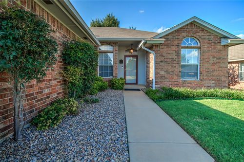 8917 Nw 85th St, Oklahoma City, OK, 73132-4079 | Card Image