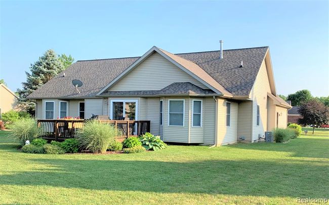 803 Ravenwood Court, House other with 3 bedrooms, 2 bathrooms and null parking in Mason MI | Image 3