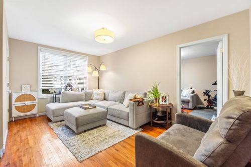 513 17th St, Union City, NJ, 07087-3204 | Card Image