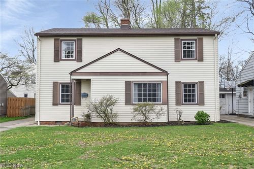 21237 Westwood Rd, Fairview Park, OH, 44126-1123 | Card Image