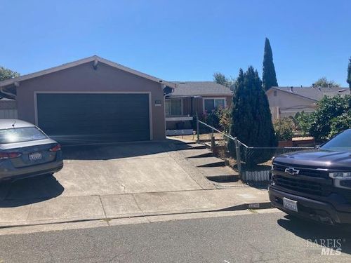 118 Amherst Ave, Vallejo, CA, 94589-1705 | Card Image