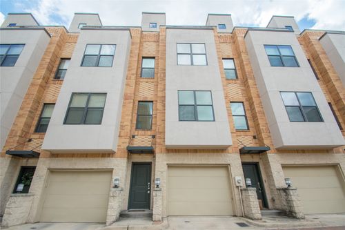 708 Skyline Bluff Ct, Fort Worth, TX, 76102-2387 | Card Image
