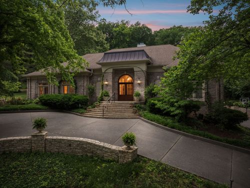 915 Calloway Dr, Brentwood, TN, 37027-6539 | Card Image