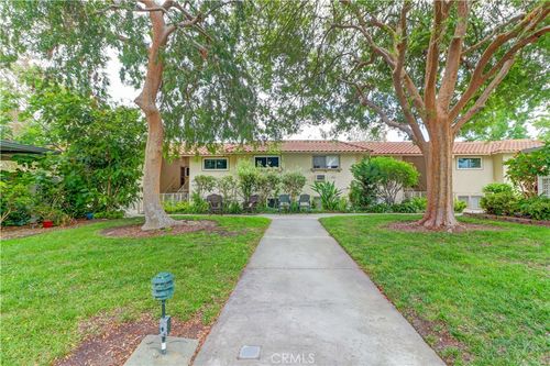 q-582 Avenida Majorca, Laguna Woods, CA, 92637-4142 | Card Image