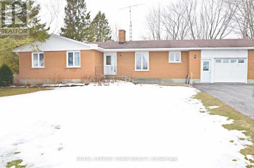 5740 Carman Rd, Iroquois, ON, K0E1K0 | Card Image
