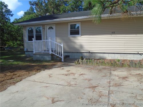 1-611 Drypoint Ln, Hope Mills, NC, 28348-8071 | Card Image