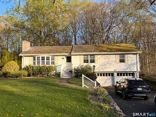 438 Old Country Rd, Orange, CT, 06477-2821 | Card Image