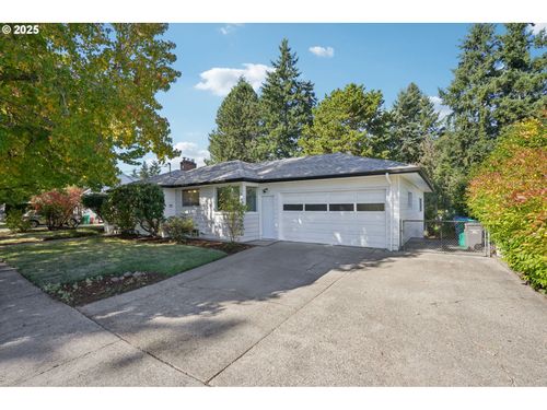 11851 Se Madison St, Portland, OR, 97216-3947 | Card Image