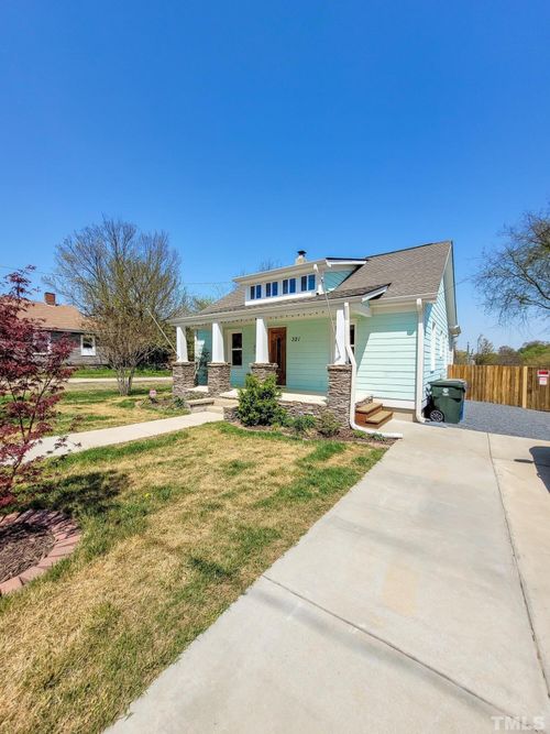 321 Bledsoe Ave, Raleigh, NC, 27601-2605 | Card Image