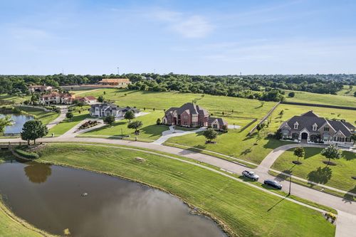 211 Tanner Creek Cir, Sunnyvale, TX, 75182-9109 | Card Image