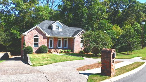 124 Country Hills Dr, Hendersonville, TN, 37075-8543 | Card Image