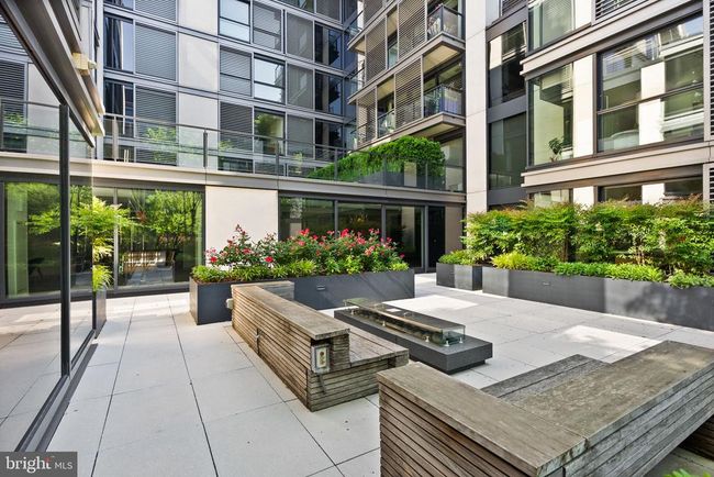 APT-810 - 925 H St Nw, Condo with 2 bedrooms, 3 bathrooms and null parking in WASHINGTON DC | Image 46