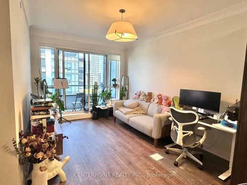 619-38 Water Walk Dr, Unionville, ON, L3R6M8 | Card Image