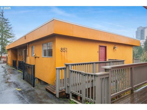 51-851 Sw Broadway Dr, Portland, OR, 97201-3185 | Card Image