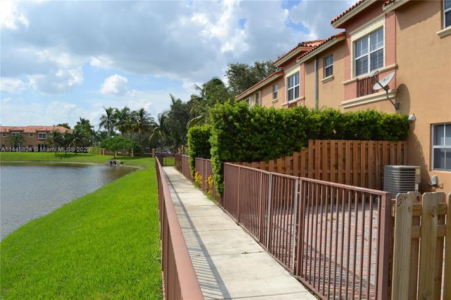 0 - 15278 Sw 30th Ter, Townhouse with 3 bedrooms, 2 bathrooms and null parking in Miami FL | Image 29