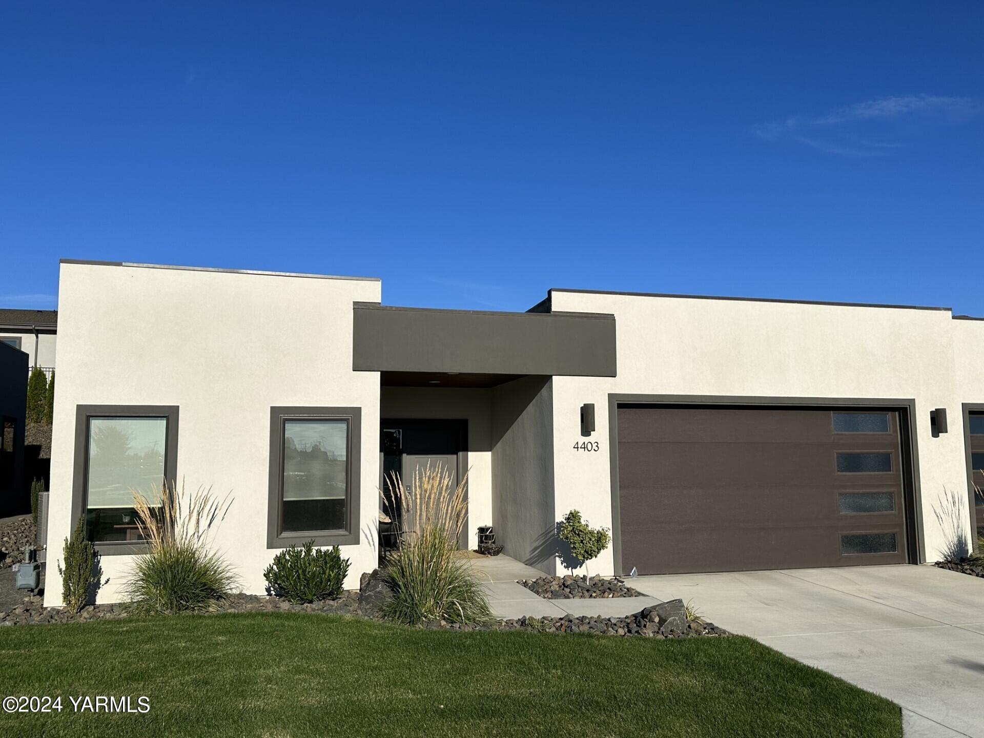Tayhill Way, Yakima, WA 98908