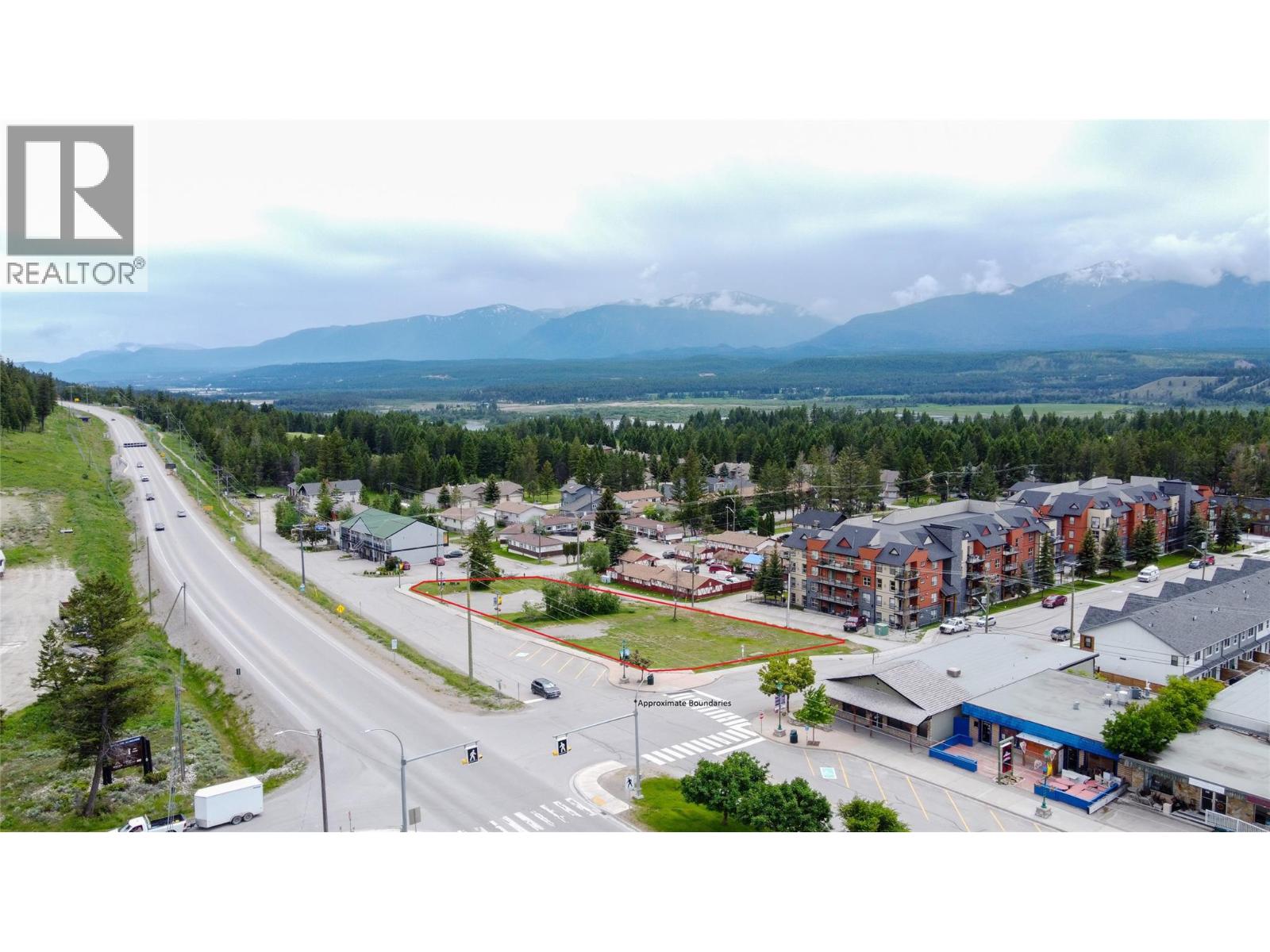 Land in Radium Hot Springs