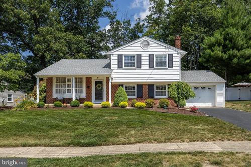 912 Acadia Dr, TURNERSVILLE, NJ, 08012-1235 | Card Image