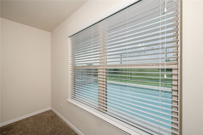 817 Mockingbird St, House other with 3 bedrooms, 2 bathrooms and null parking in Navasota TX | Image 17