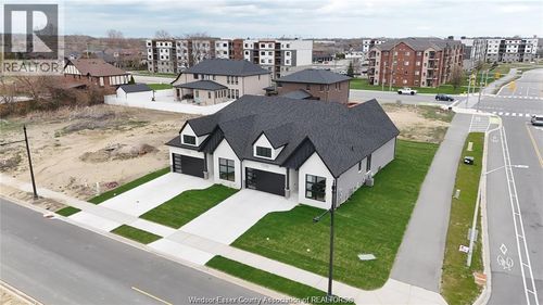 7558 Silverleaf Lane, Lasalle, ON, N9H0P2 | Card Image