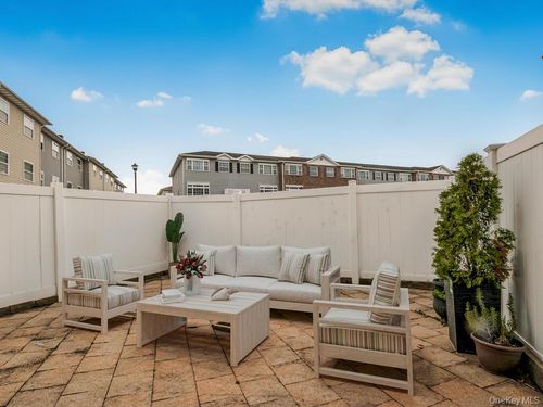 123-197 Surf Dr, Bronx, NY, 10473-2491 | Card Image