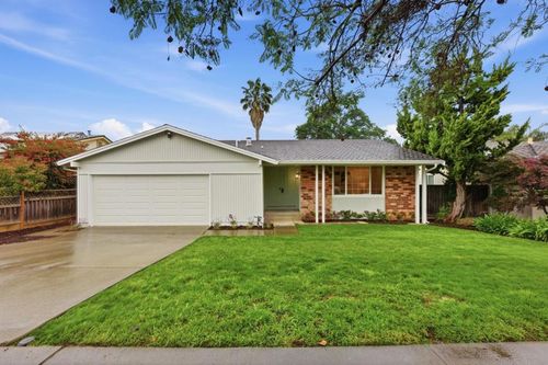 5343 Hounds Est, San Jose, CA, 95135-1207 | Card Image