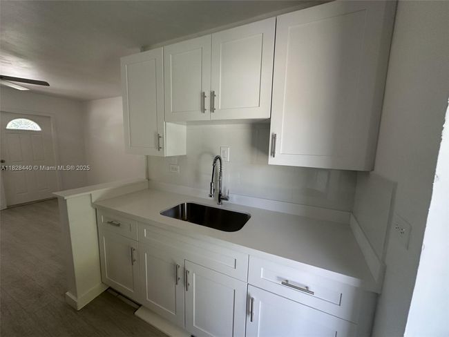1754 Ne 48 Th Ct, House other with 3 bedrooms, 1 bathrooms and null parking in Pompano Beach FL | Image 9