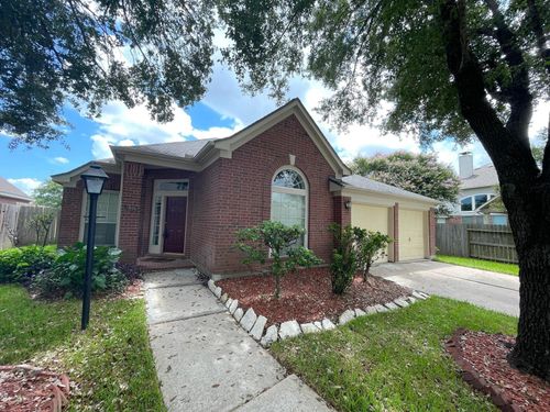 3906 Shadow Cove Dr, Houston, TX, 77082-5646 | Card Image