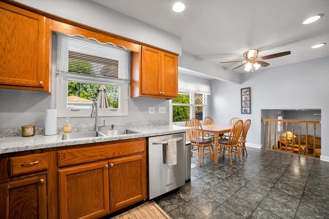 6603 Paul Briese Ct, House other with 4 bedrooms, 2 bathrooms and 2 parking in Plainfield IL | Image 11