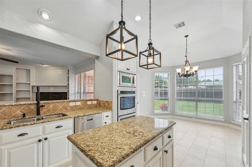 103 Fontana Ct, Allen, TX, 75013-3686 | Card Image