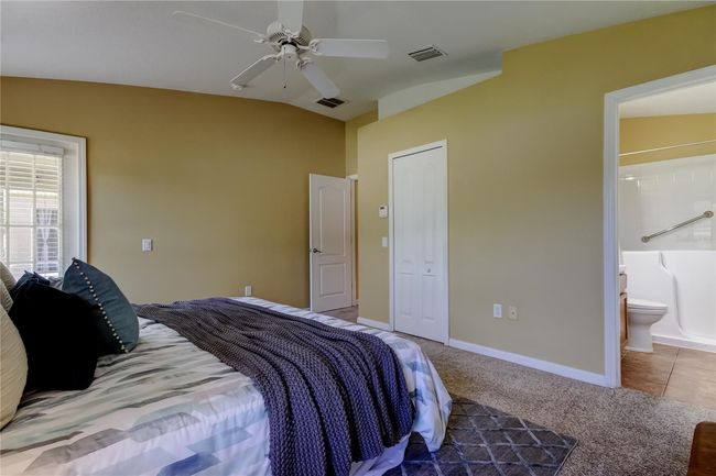 Primary Bedroom | Image 21