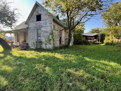 308 E Duncan Avenue, House other with 2 bedrooms, 2 bathrooms and null parking in Comanche TX | Image 3