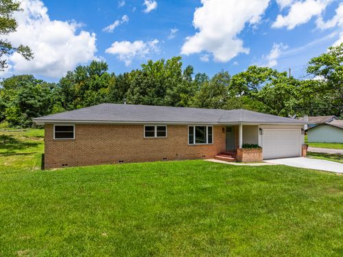 800 Holbrook St, Mount Vernon, TX, 75457-3815 | Card Image