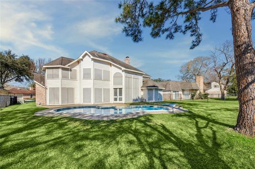 2102 N Fountain Valley Dr, Missouri City, TX, 77459-3647 | Card Image