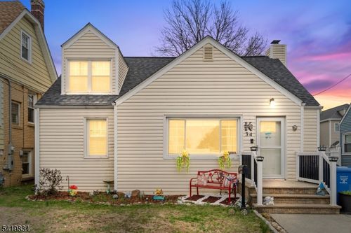 34 Ling St, Fords, NJ, 08863-2120 | Card Image