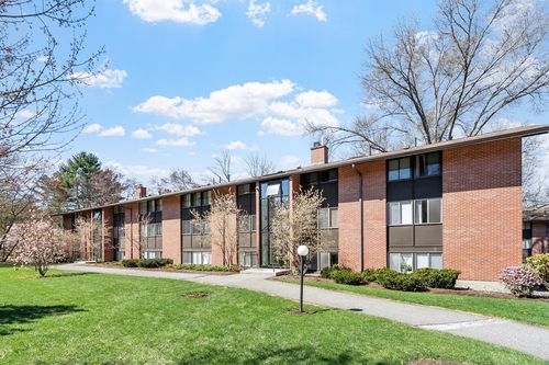 310-8 Longwood Dr, Andover, MA, 01810-1580 | Card Image