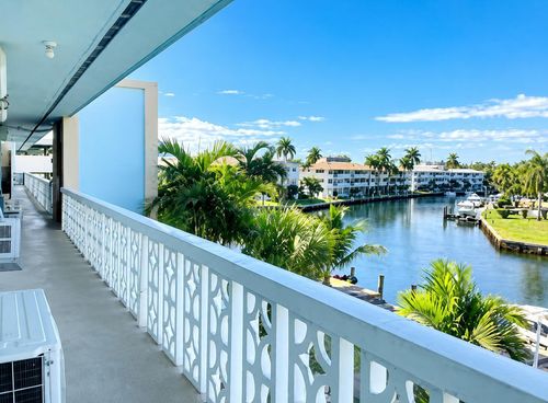 209-455 Golden Isles Dr, Hallandale Beach, FL, 33009-7567 | Card Image
