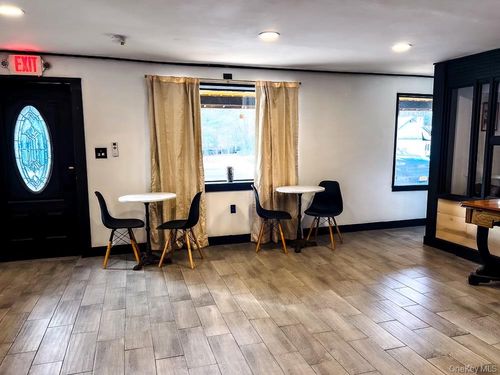 242 Main St, Grahamsville, NY, 12740-5434 | Card Image