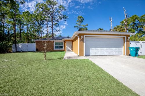 8105 Rolling Ct, Labelle, FL, 33935 | Card Image