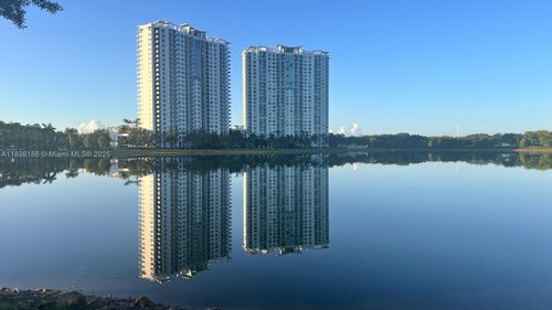 apt-402s-2681 N Flamingo Rd, Sunrise, FL, 33323-1754 | Card Image