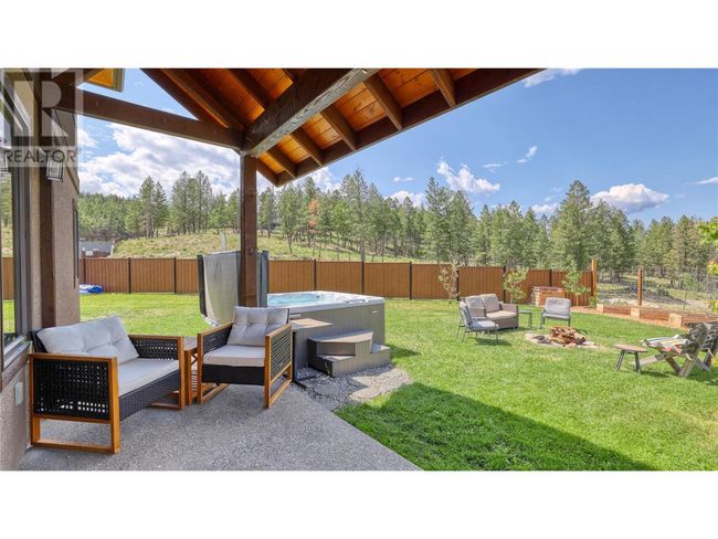 1910 Pineridge Dr, House other with 5 bedrooms, 3 bathrooms and 23 parking in Invermere BC | Image 6