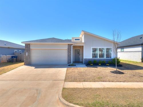 8112 Nw 153rd St, Edmond, OK, 73013-9175 | Card Image
