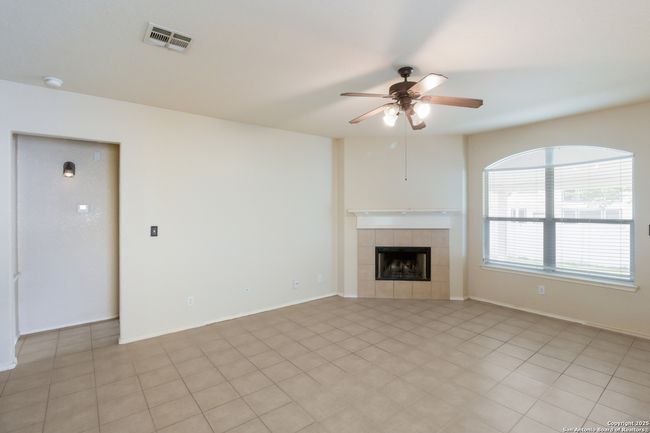 127 Still Brook Ln, House other with 3 bedrooms, 2 bathrooms and null parking in Cibolo TX | Image 7
