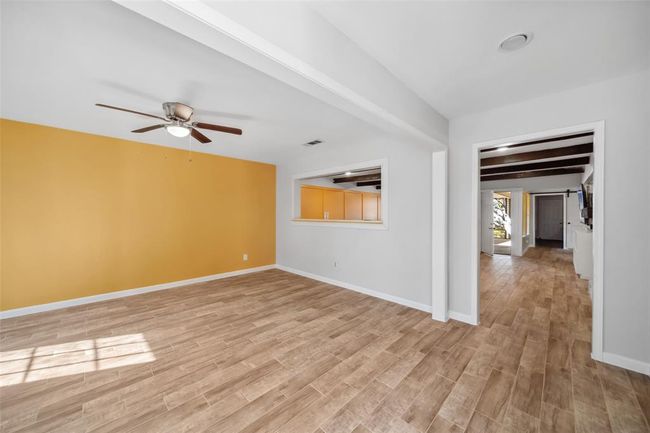 LIVING ROOM WITH TONS OF NATURAL LIGHT | Image 7