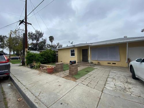 410 W 15th Ave, Escondido, CA, 92025-6004 | Card Image