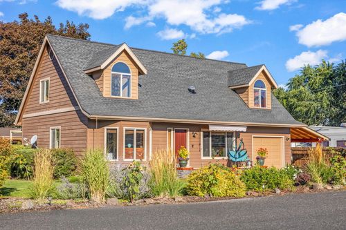 391 Ne Marmot Ln, Prineville, OR, 97754-7920 | Card Image