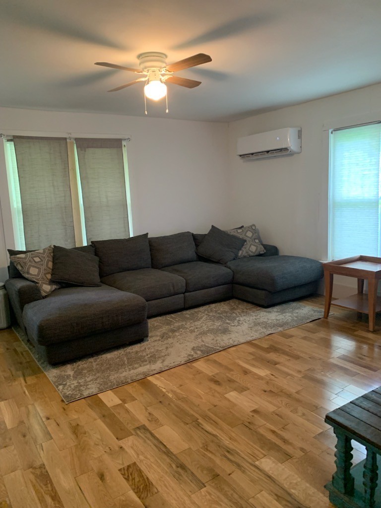 Mcmillian St, Erin, TN 37061