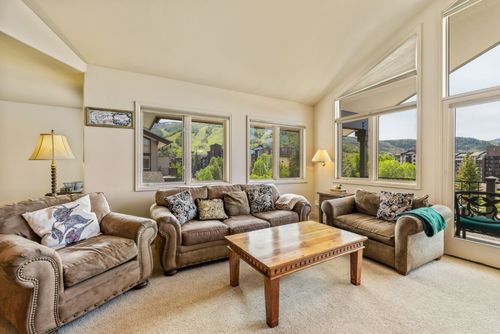 r5-1724 Ski Time Square Dr, Steamboat Springs, CO, 80487-9016 | Card Image