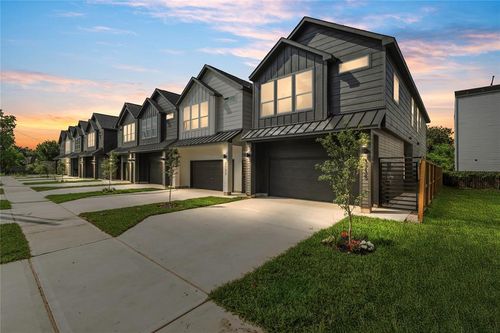 3735 Lydia St, Houston, TX, 77021-6122 | Card Image