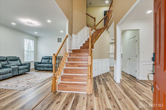 37 Keswick Rd, House other with 5 bedrooms, 3 bathrooms and null parking in East Windsor NJ | Image 6